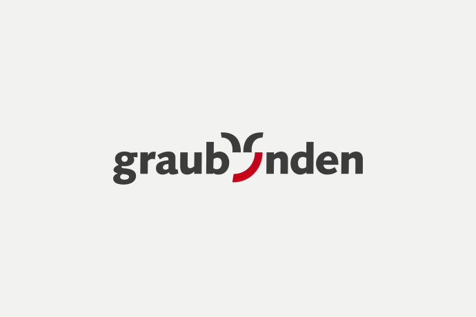 Logo von Graubünden Ferien: Schriftzug „graubünden" in dunklem Grau, das „ü" stilisiert als rot-graues Steinbock-Symbol.